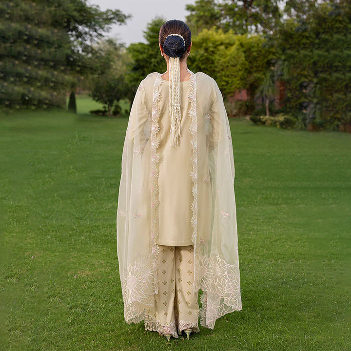 Zahra Rubab 3-Piece Ready to Wear Luxury Lawn Nayab Collection Sapphire ZR-2533 Off-White