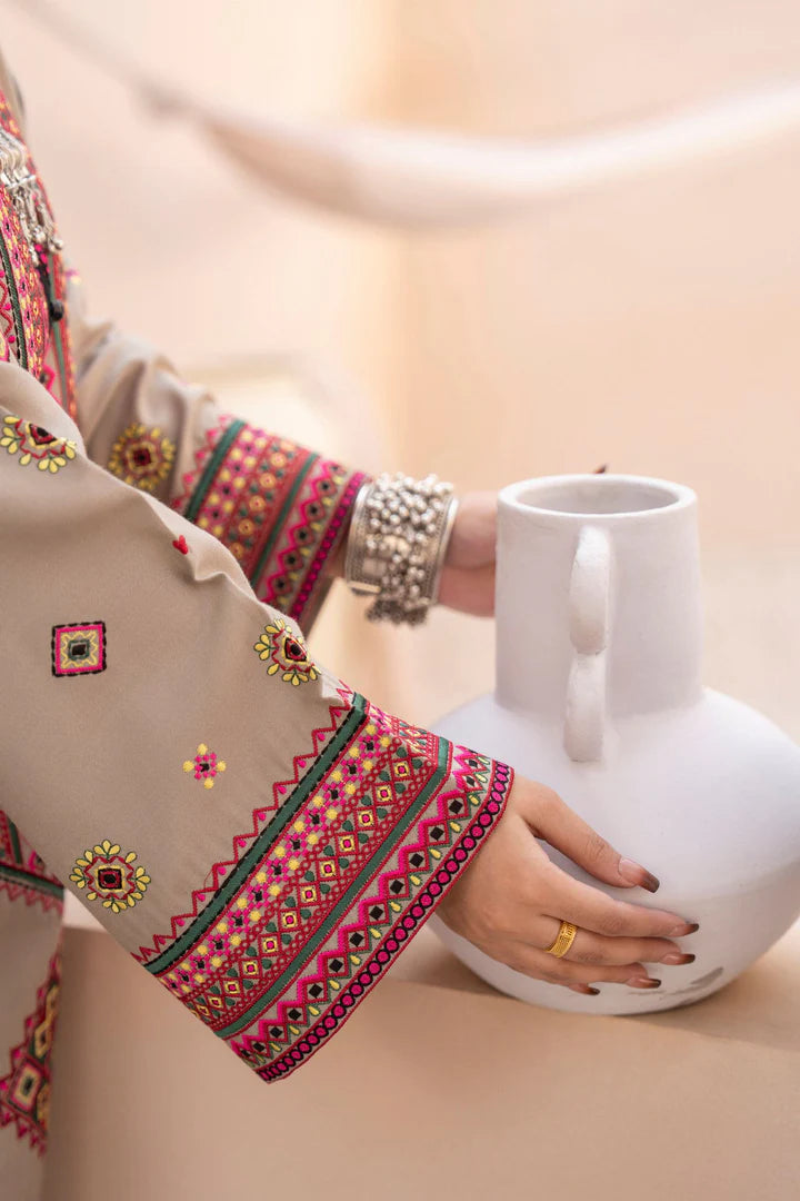 Karma Mishal Luxury Winter Collection – 3-Piece Ready-to-Wear (1533 Light Oatmeal)